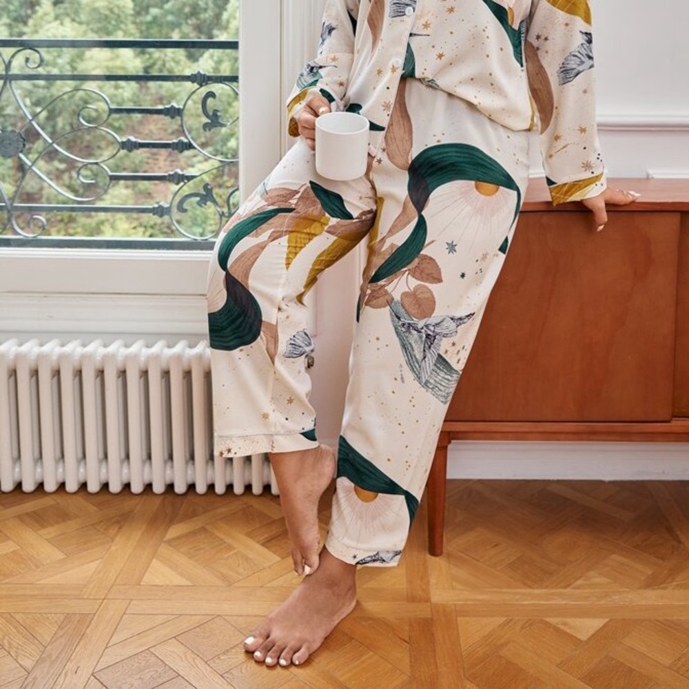 SHEIN Women’s Wide Leg Bird and Plant Print PJ Bottoms Size XL Excellent Cond.